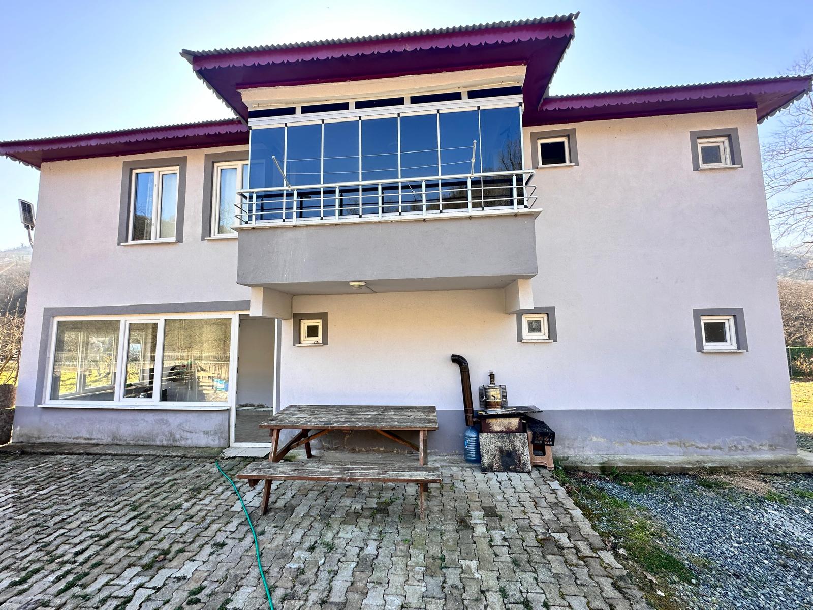 HİSARKAYA KÖYÜ MÜSTAKİL BİNA VE FINDIK BAHÇESİ